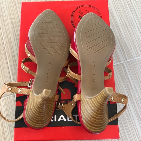 Rialto - NIB Red Gladiator Heels with studs - Picture 6 of 8